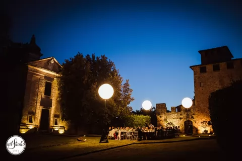 Heiraten in einem Romantisches Schloss in der Nähe von Siena